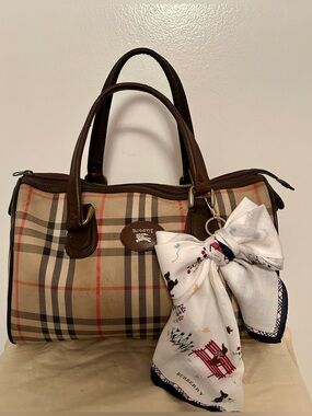 BURBERRYS Nova Check Canvas &
Leather Handbag. With Burberrys Handkerchief.